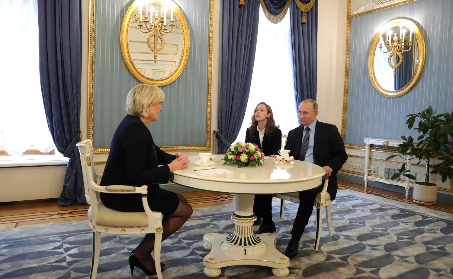 Марин Ле пен с Путиным 2016